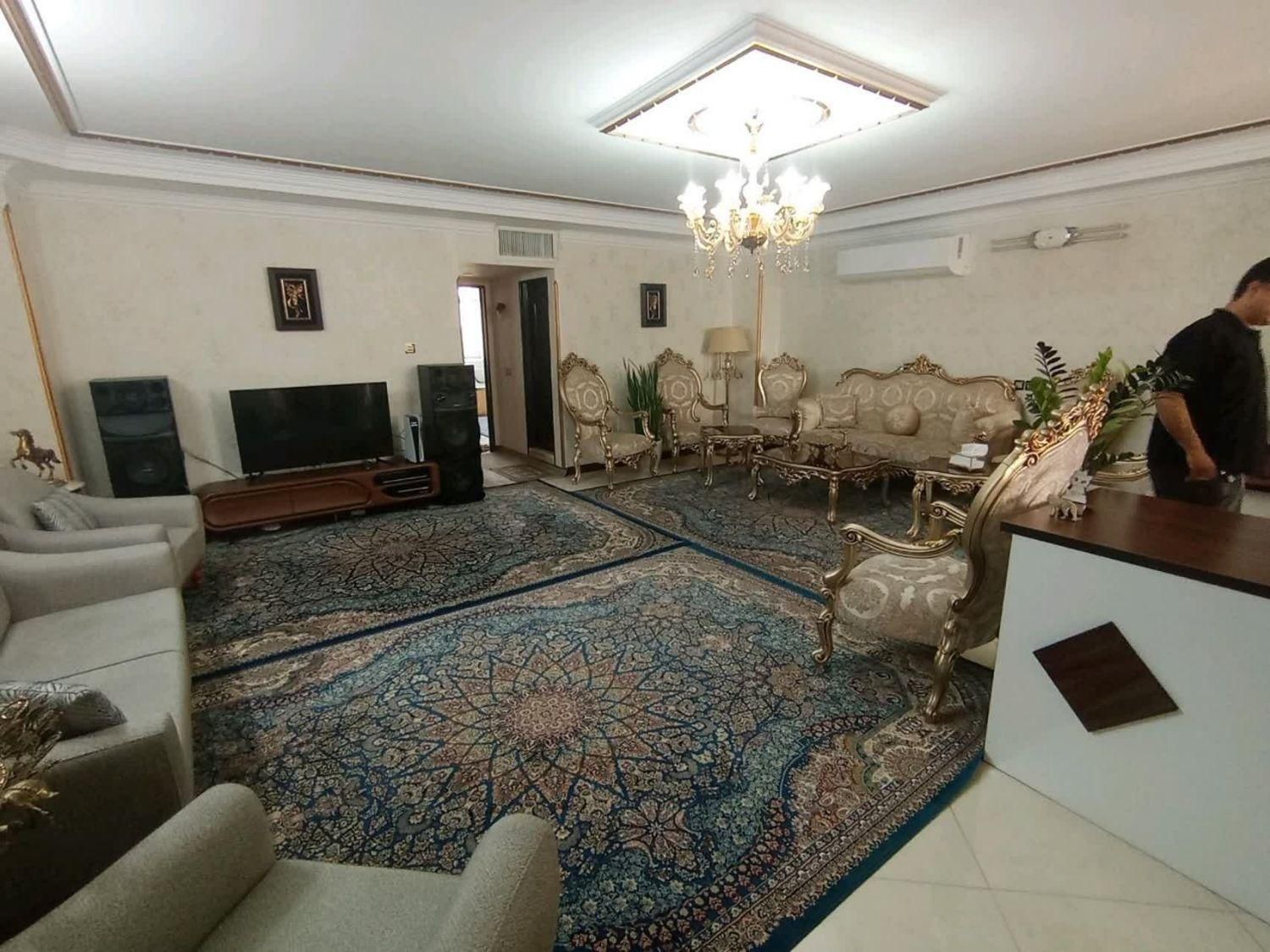 117 متر علامه