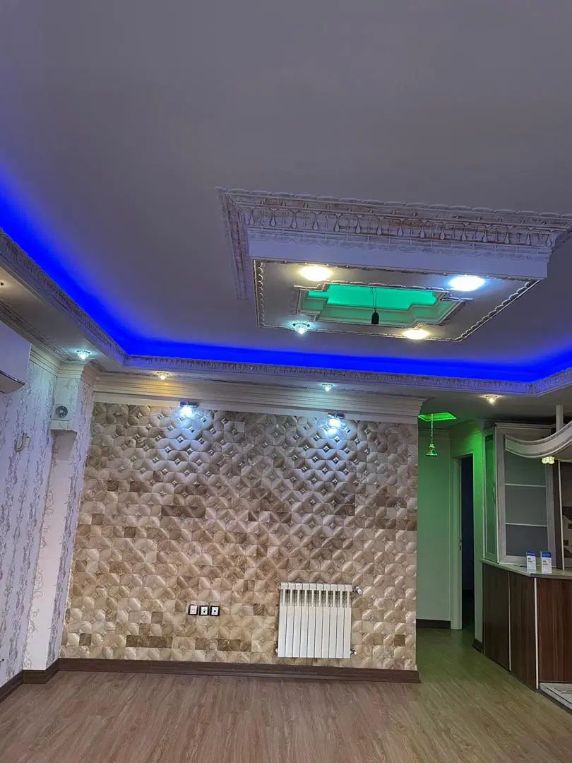 ۱۱۰متر/گلبرگ ۴